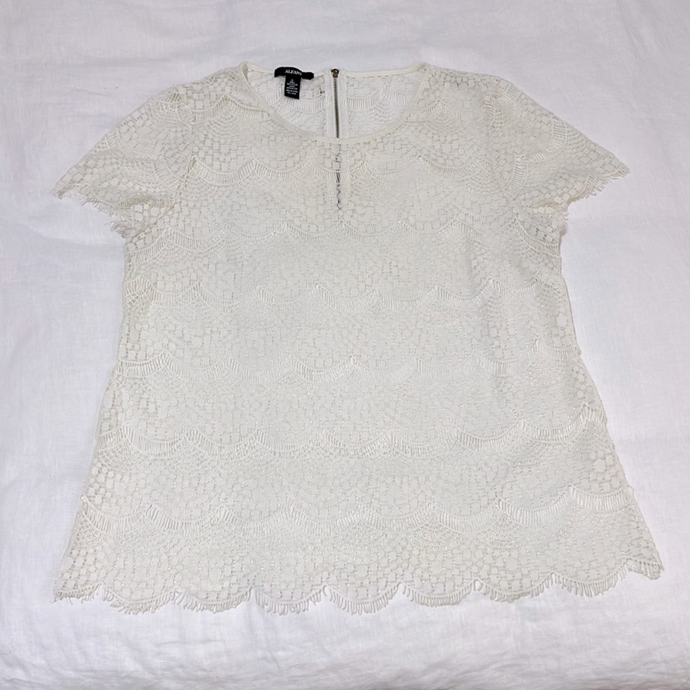 ALFANI White Lacey Top